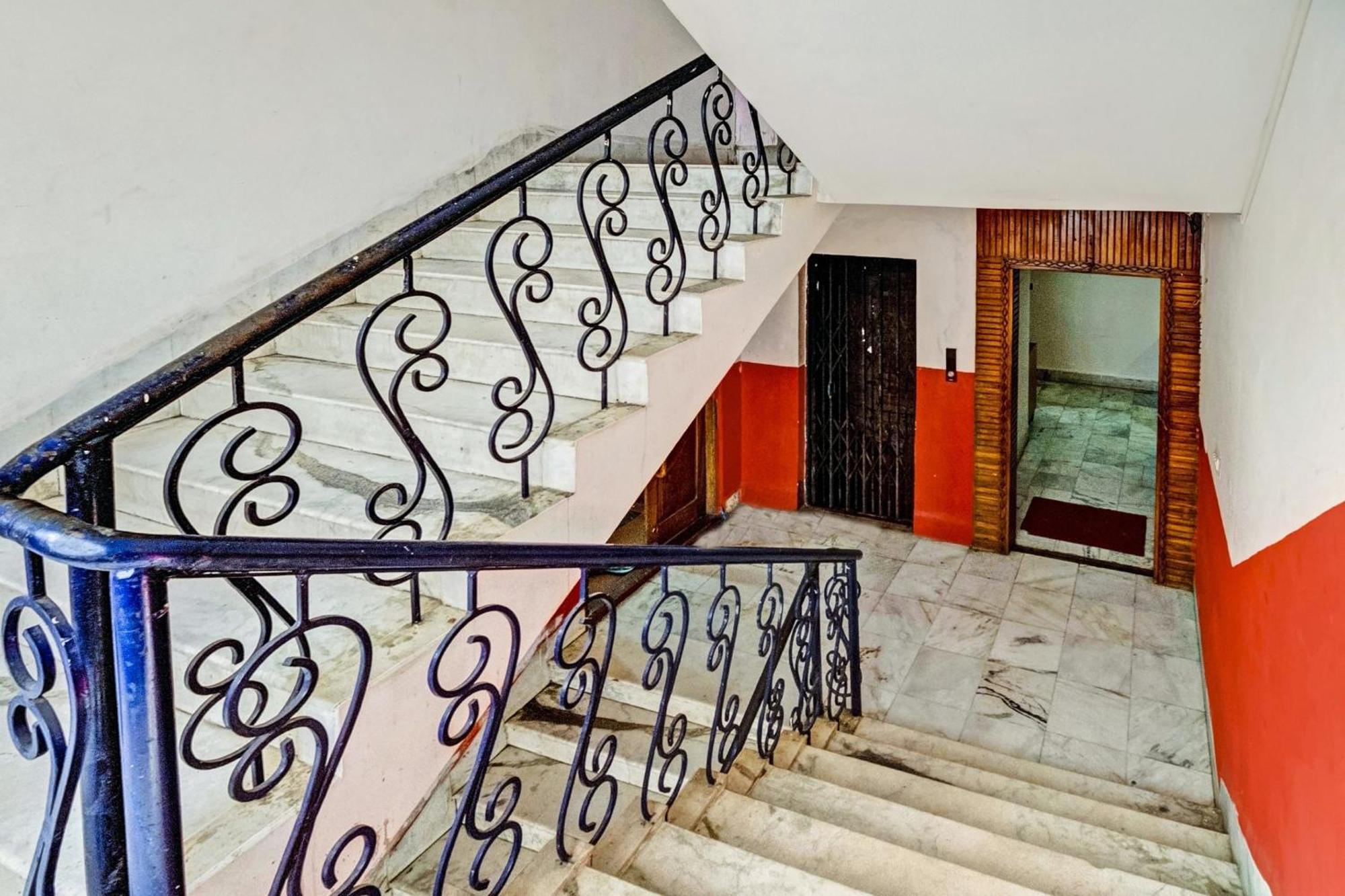 שילונג Hotel O Evergreen Guest House מראה חיצוני תמונה