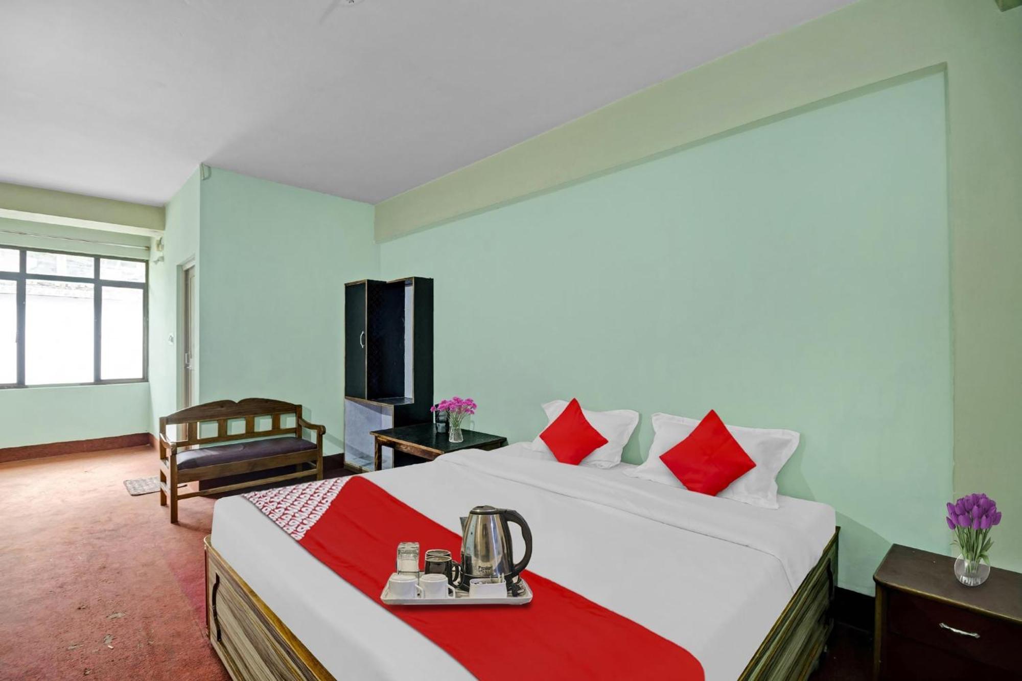 שילונג Hotel O Evergreen Guest House מראה חיצוני תמונה