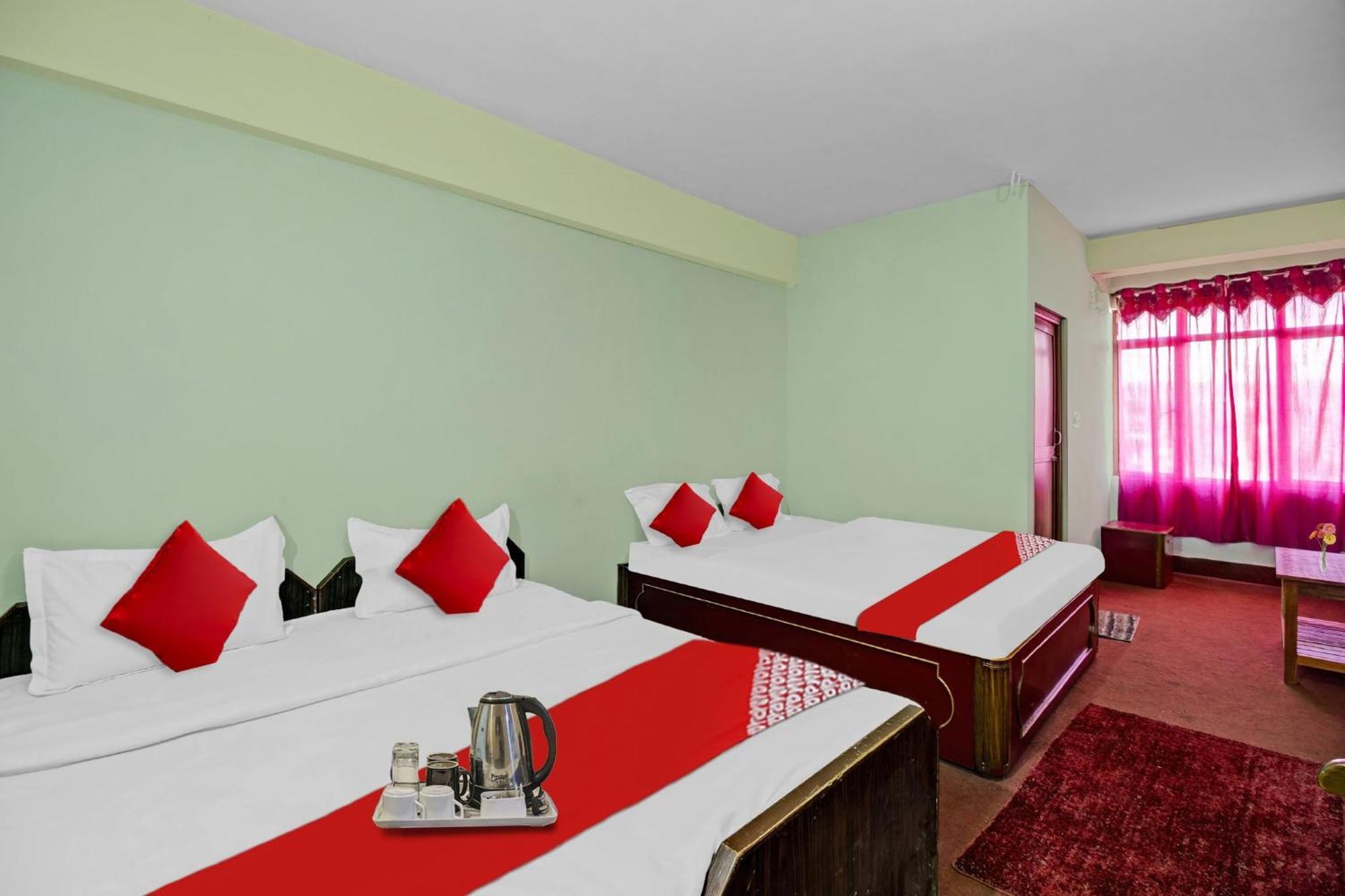 שילונג Hotel O Evergreen Guest House מראה חיצוני תמונה