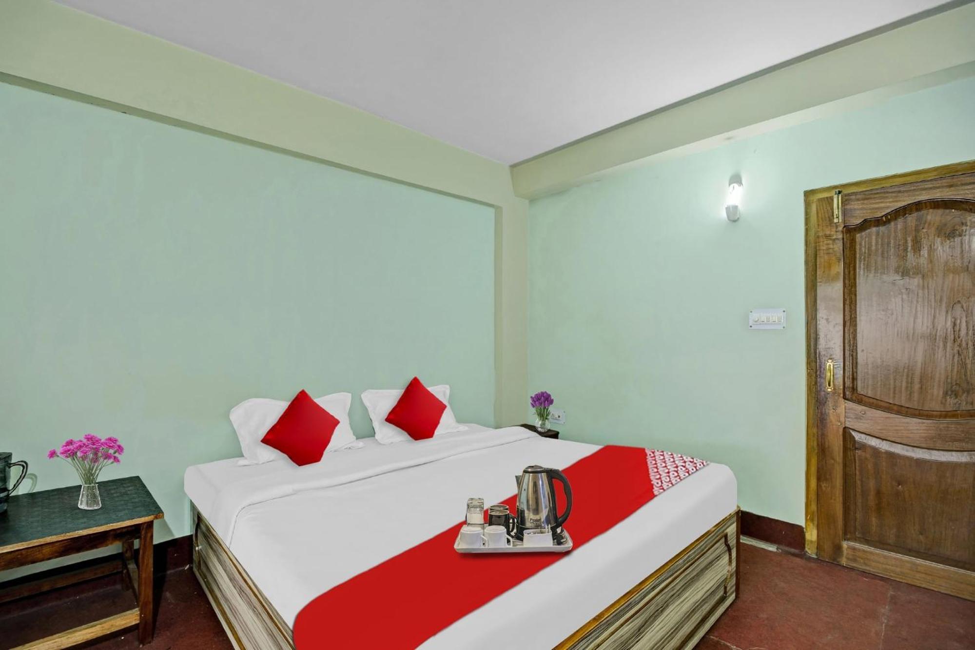 שילונג Hotel O Evergreen Guest House מראה חיצוני תמונה