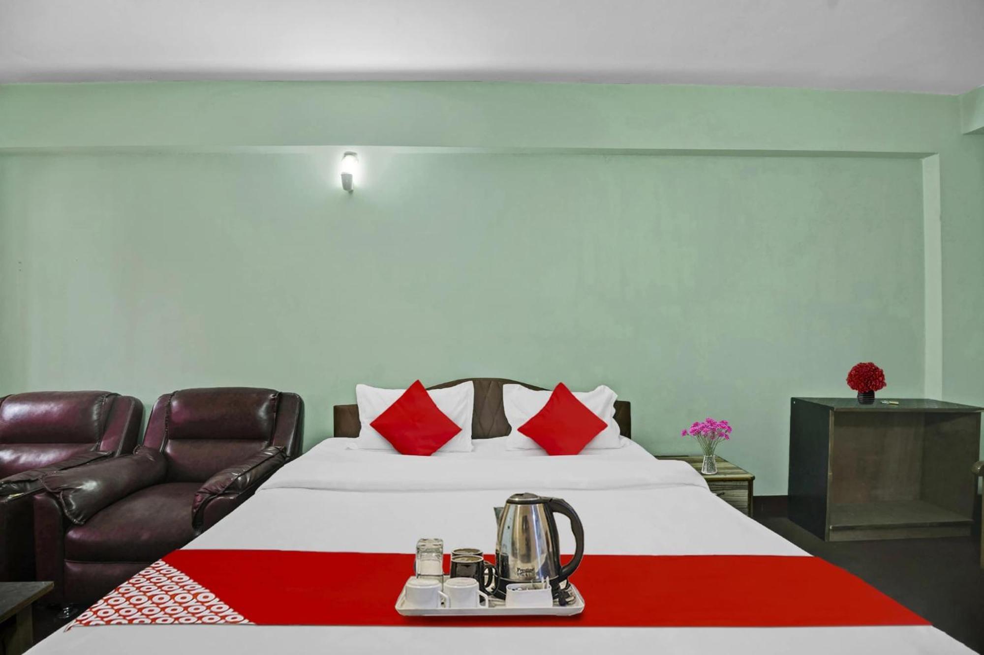 שילונג Hotel O Evergreen Guest House מראה חיצוני תמונה